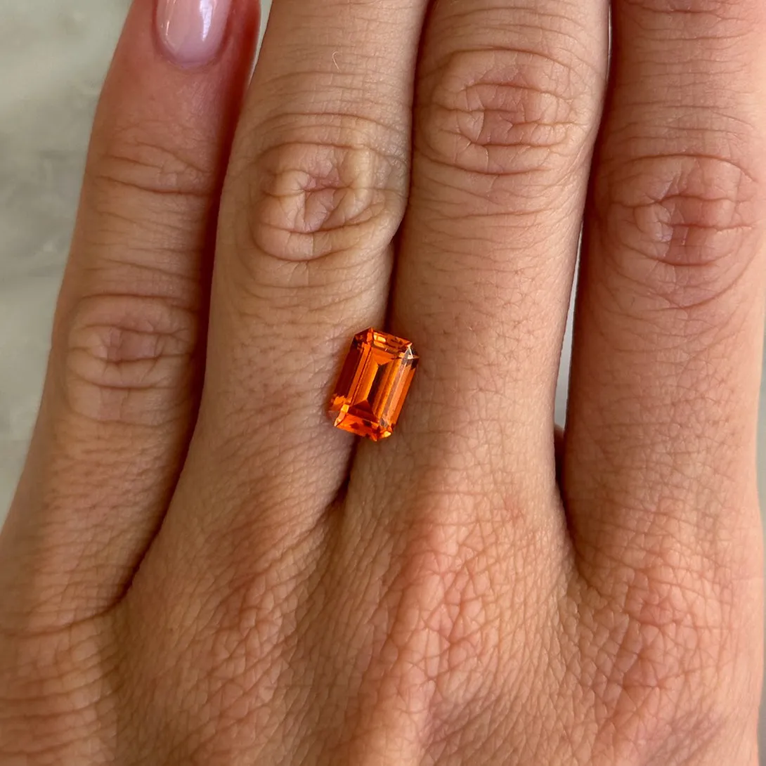 BESPOKE 2.57CT ANZA SPESSARTINE GARNET