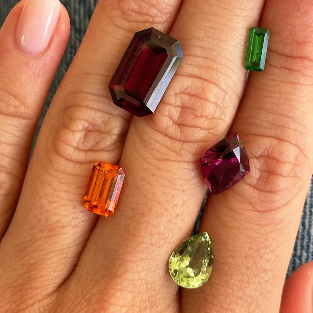 BESPOKE 2.57CT ANZA SPESSARTINE GARNET